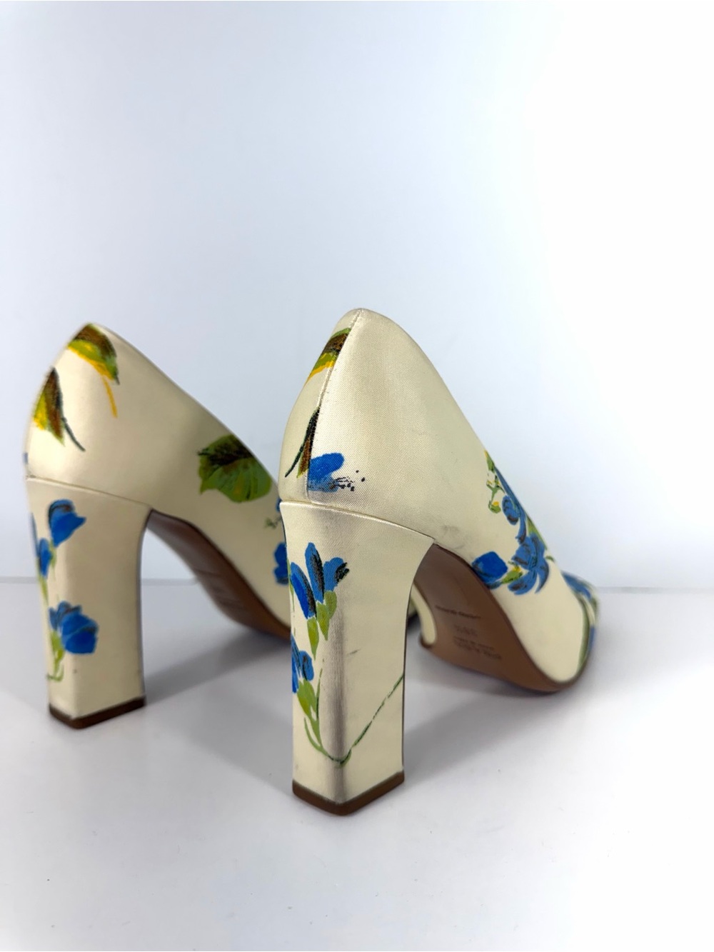 Vintage Prada Floral Print Satin Block Heel Pumps - Cream, Size 38.5 (US 8.5) - Picture 6 of 14